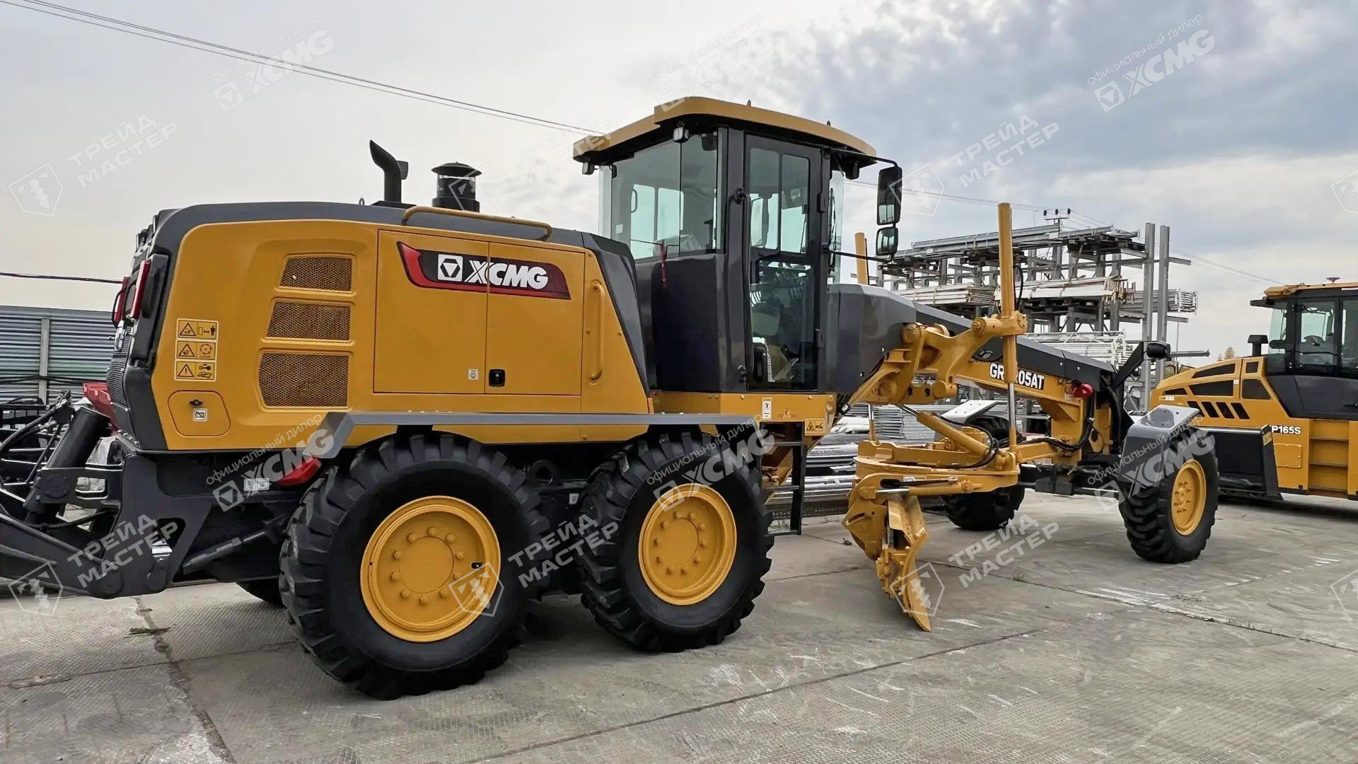 Полноприводный грейдер XCMG GR2205АT
