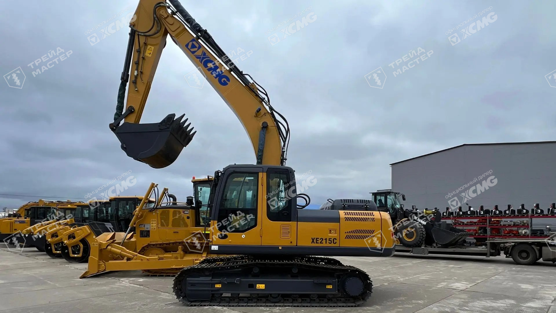 Гусеничный экскаватор XCMG XE215C (Perkins)