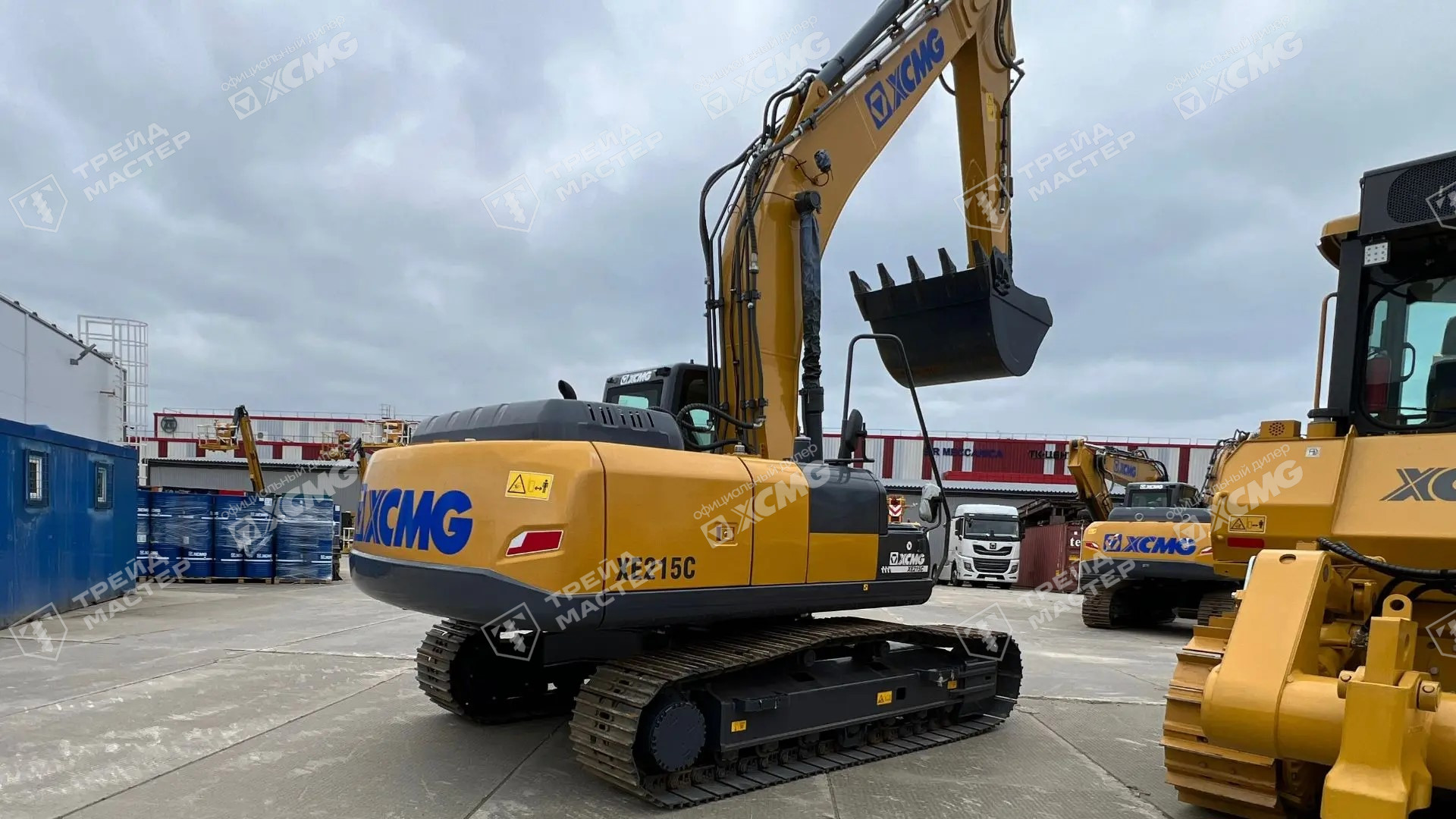 Гусеничный экскаватор XCMG XE215C (Perkins)