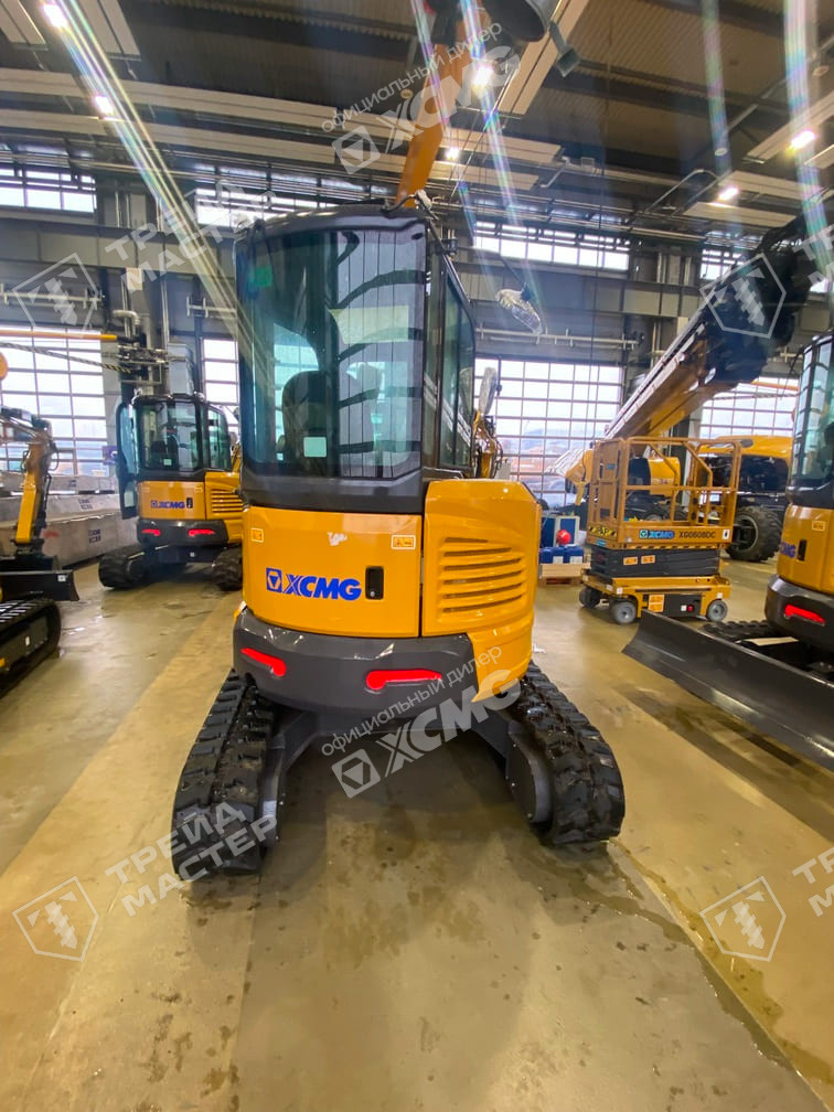 Гусеничный мини-экскаватор XCMG XE35U