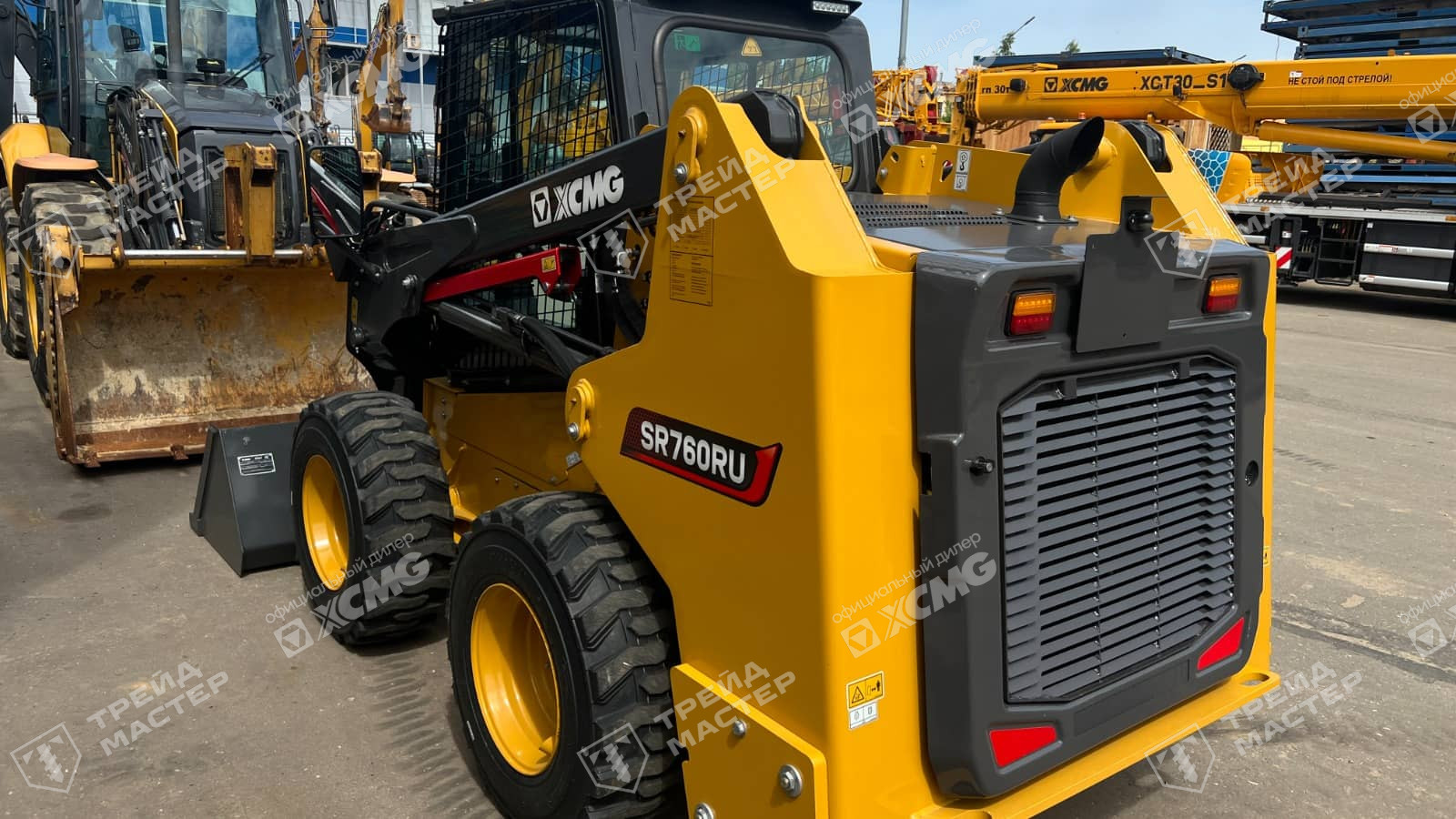 Мини-погрузчик XCMG SR760RU